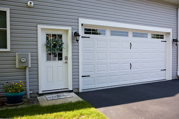 24/7 Emergency Garage Door Panel Replacement experts in Lawrence, KS